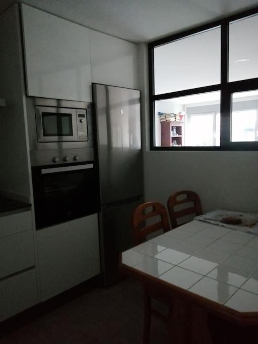 Piso Impecable 140M En El Centro De Vigo Apartment Exterior foto